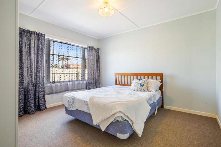 255 Te Atatu Road Te Atatu South_12