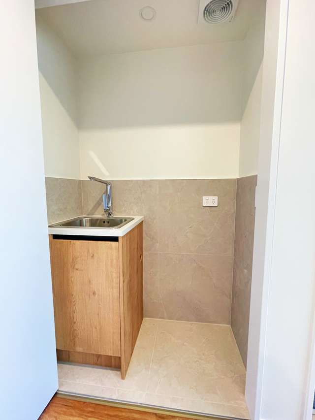 103/3 Dishy Road Flat Bush_4