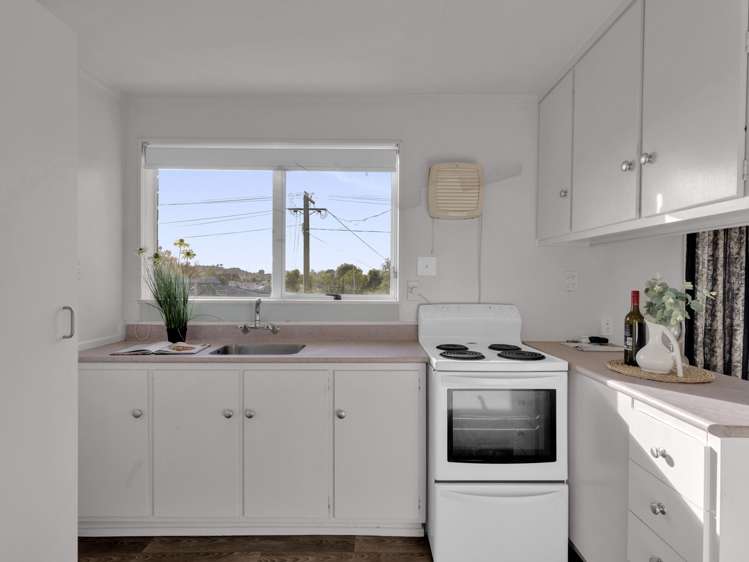 73 Tuhikaramea Road Dinsdale_6