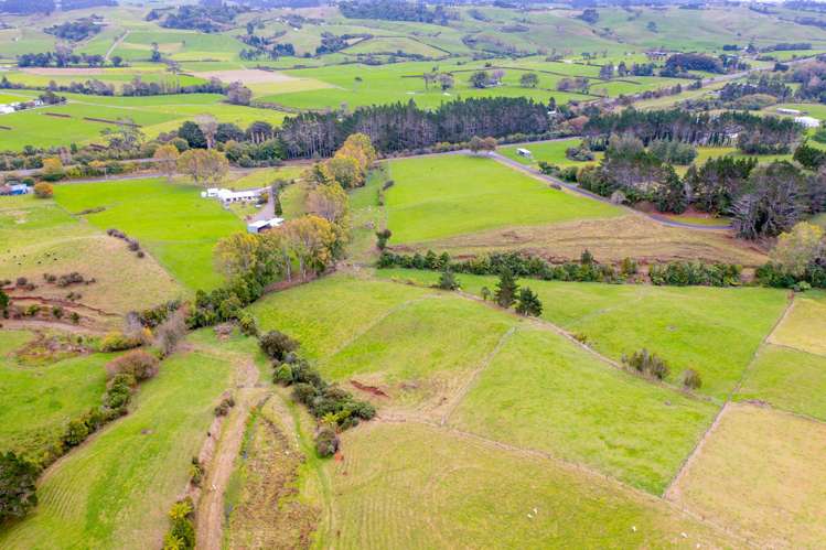 32 Davis Road Inglewood_31