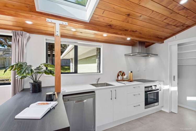 87a Rosier Road Glen Eden_10