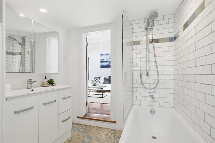 37 Donald Mclean Street Newtown_17