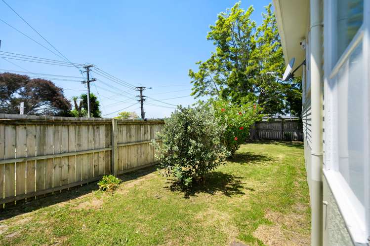 1/2 Tiri Tiri Road Birkdale_10