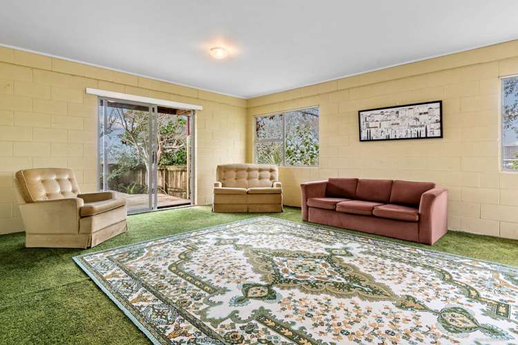 1 Lilburn Crescent Massey_13