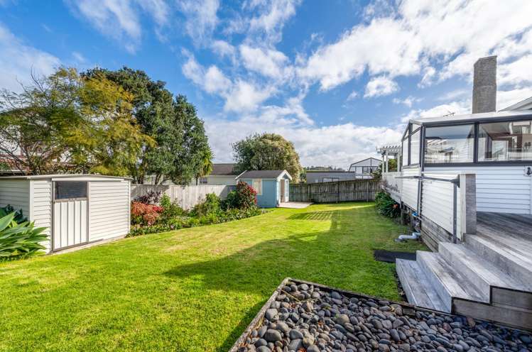 32 Cherry Road Bucklands Beach_16