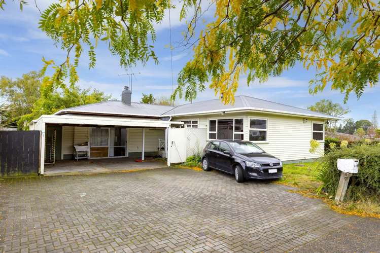 166 Spa Road Central_14