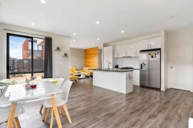 1 Te Aparangi Road_4