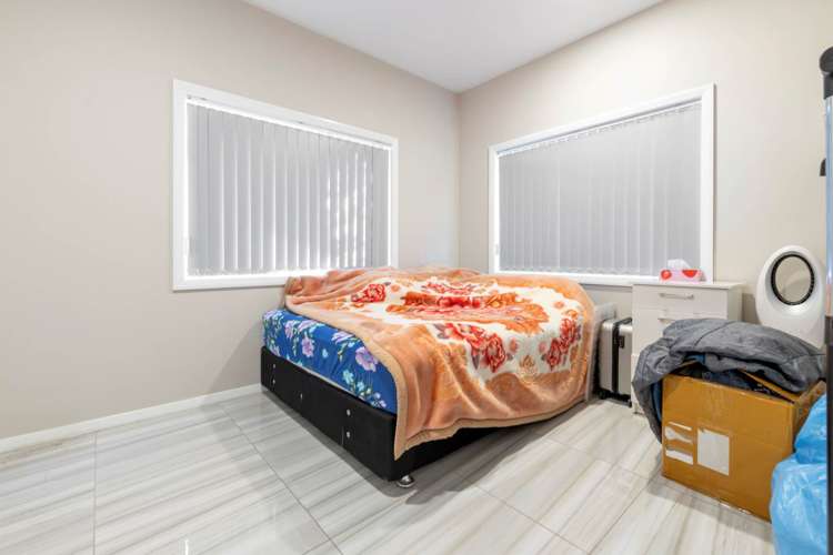 16 Farnborough Crescent Mangere_15