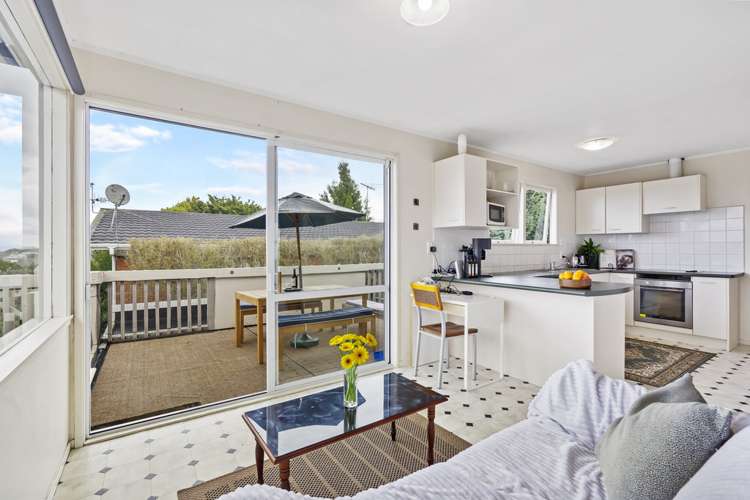 2/20 Holdaway Avenue Northcote_8