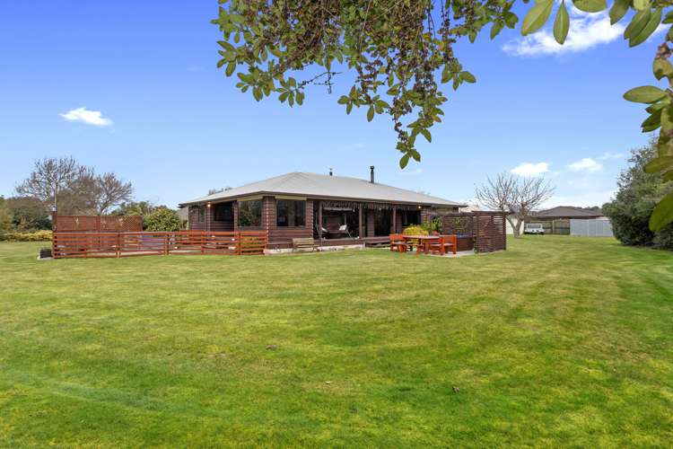 15 Woodglen Drive Woodend_13