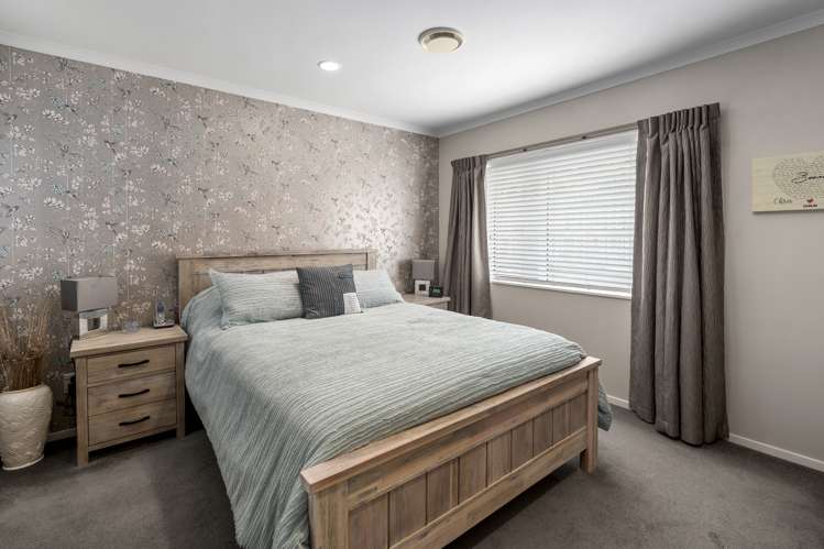 5 Hayward Rise Owhata_9