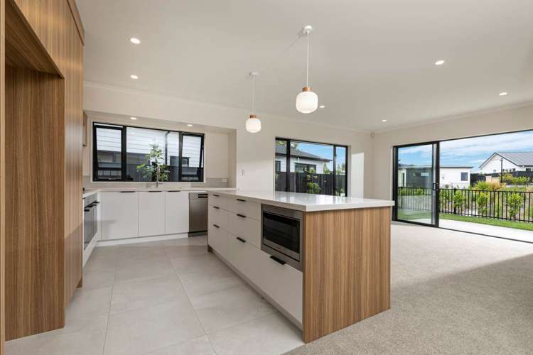 23 Matahae Crescent Wainui_9