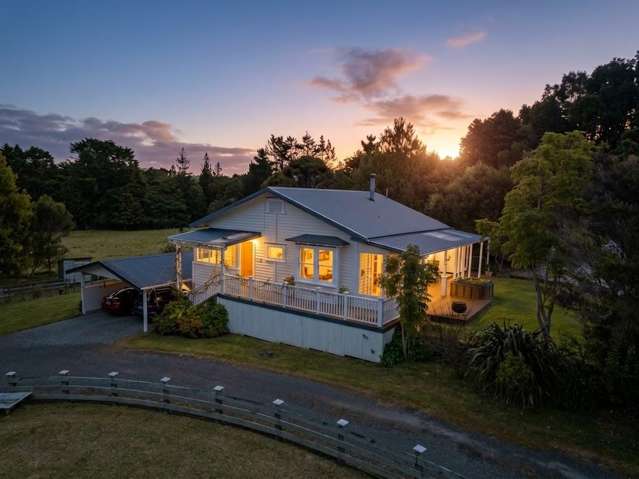 Rural Bliss and Character meet Modern Comfort
