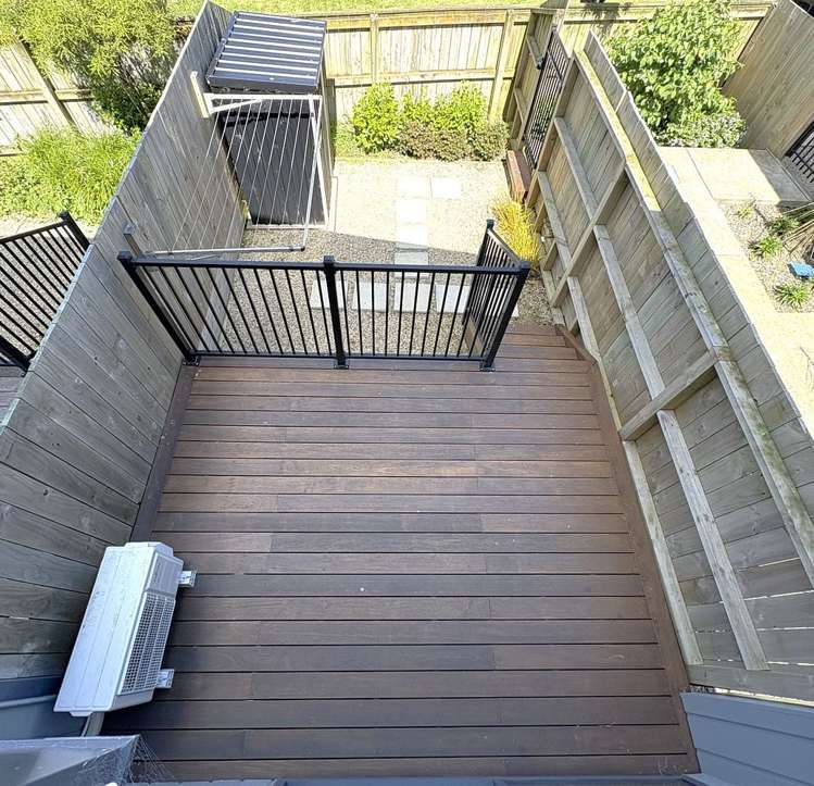 6/7 Bertram Grove Naenae_19