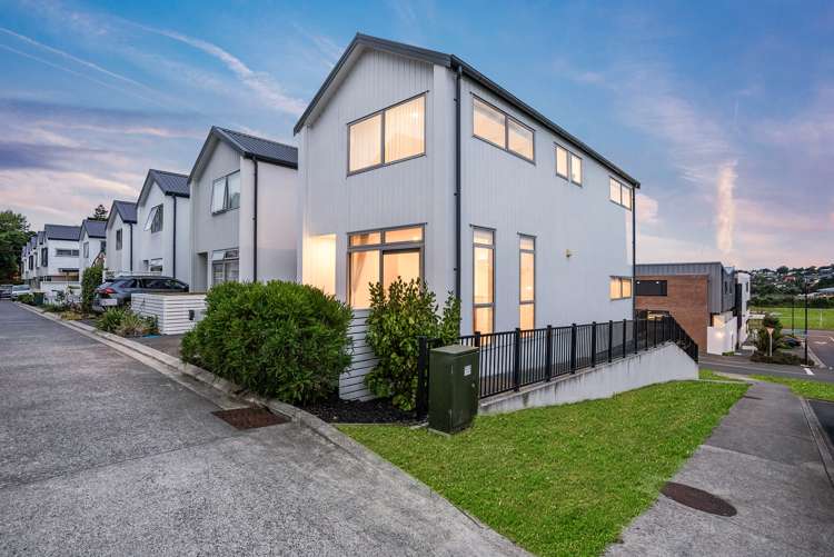 2 Watermill Lane Silverdale_7