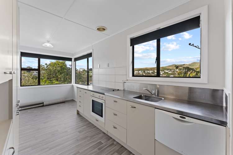 5 King Crescent Porirua East_19