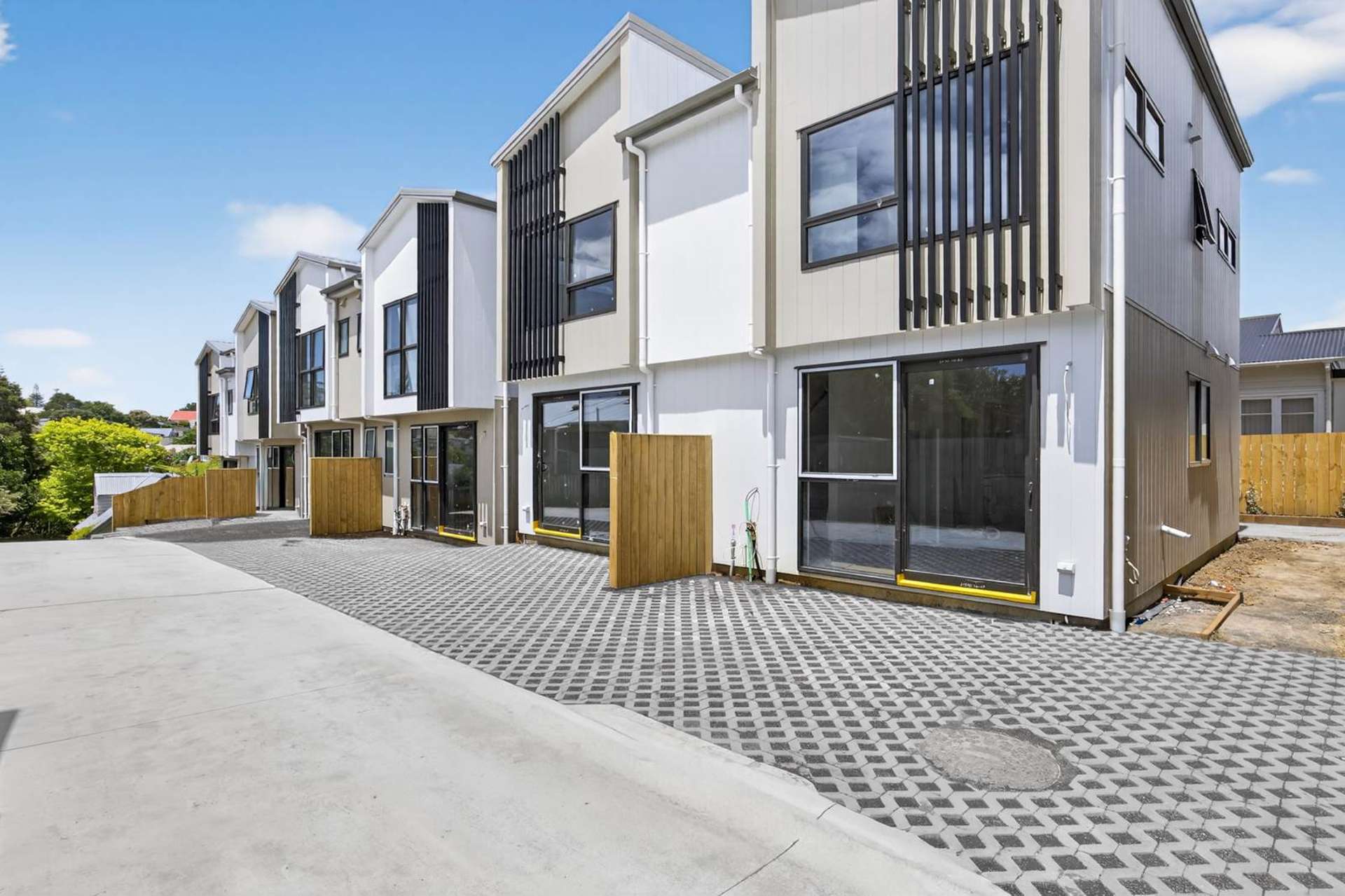 18 Woodglen Road Glen Eden_0