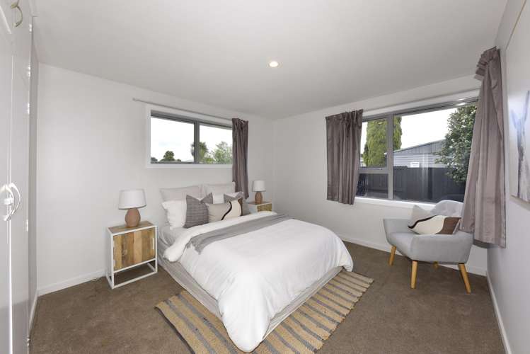 39 Steele Street Hornby_12