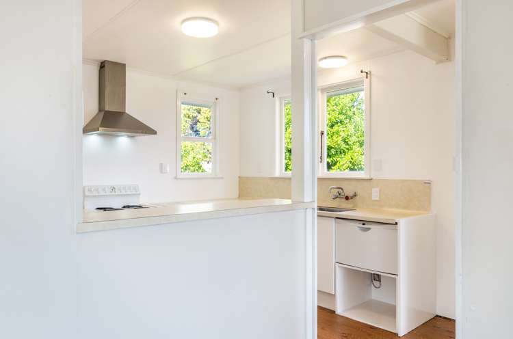 5 Mihipeka Grove Turangi_12