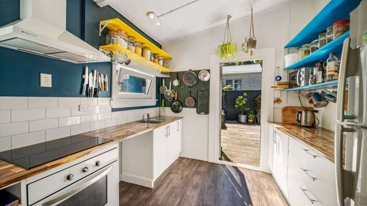 17 Adderley Terrace Ravensbourne_4