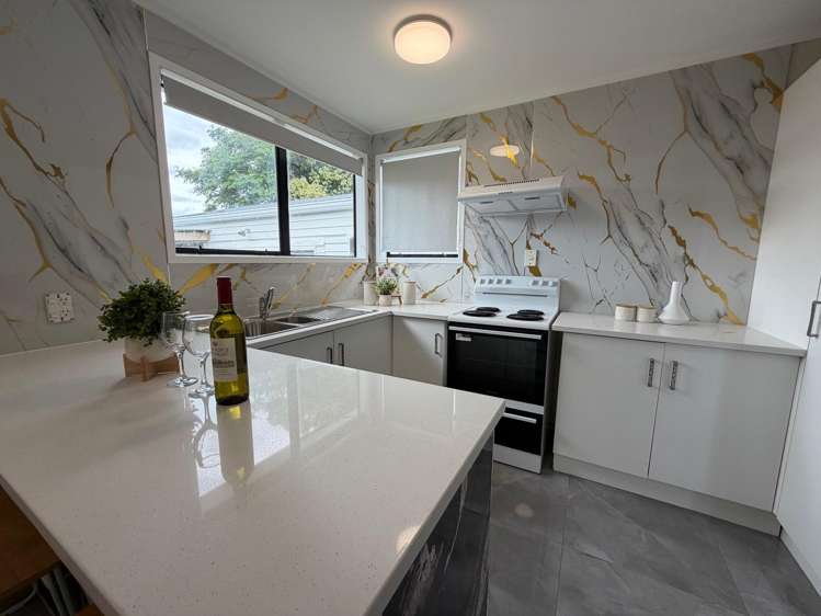 8 Jodie Place Flat Bush_6