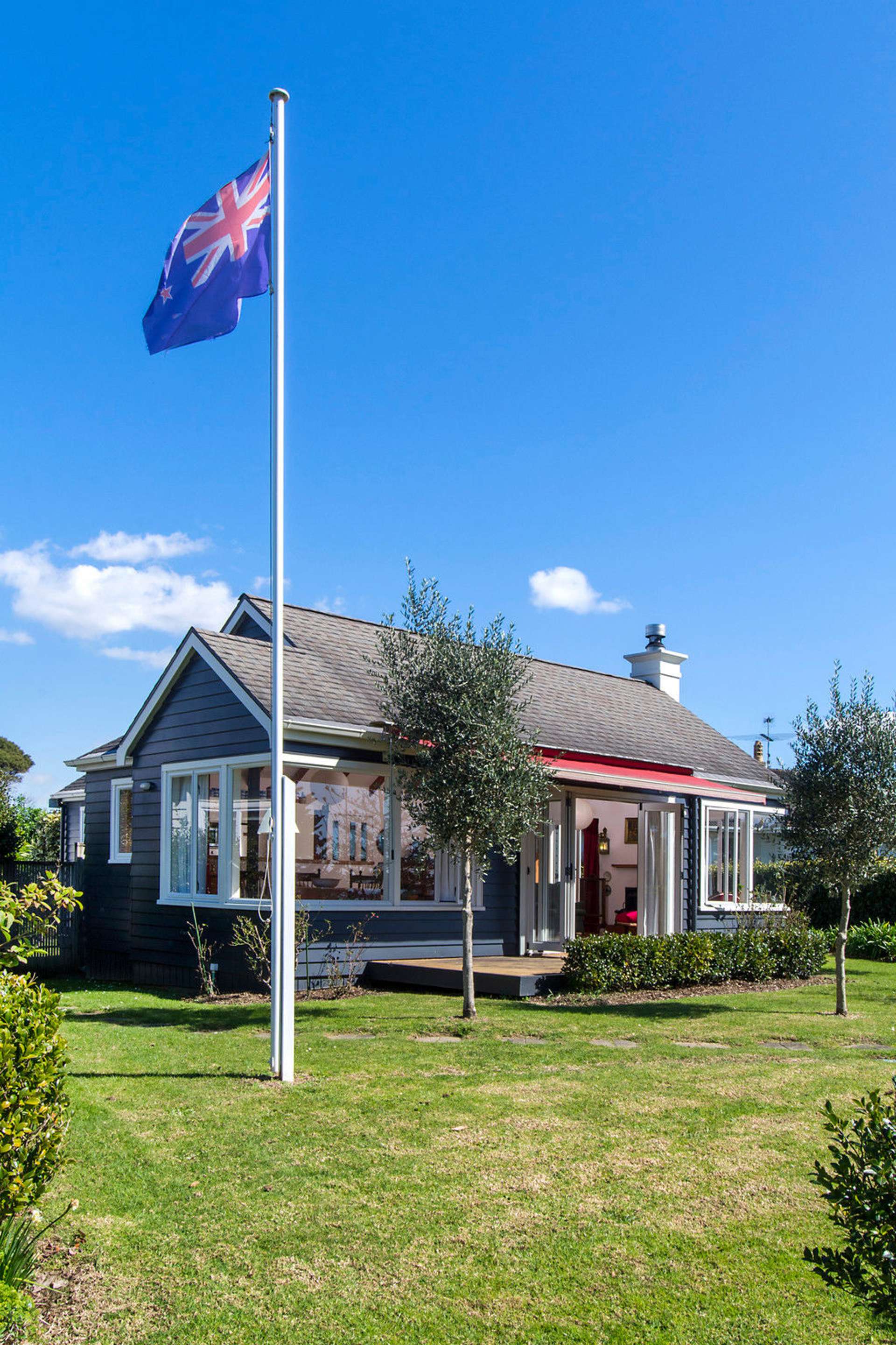 62 Marine Parade Mellons Bay_0