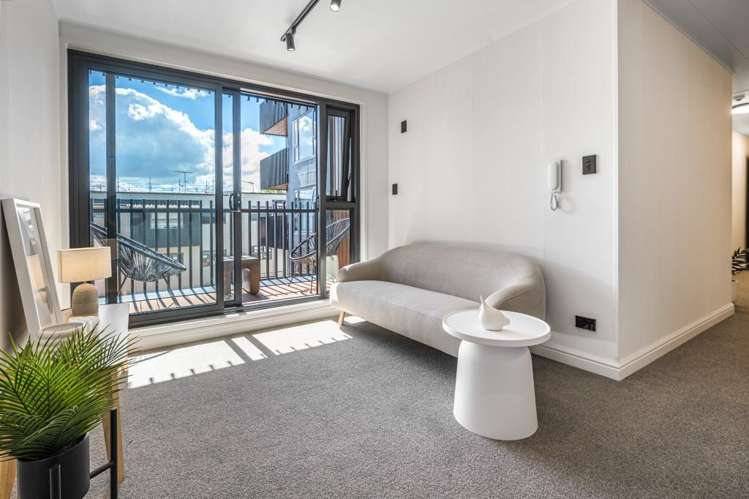 572 Manukau Road_5