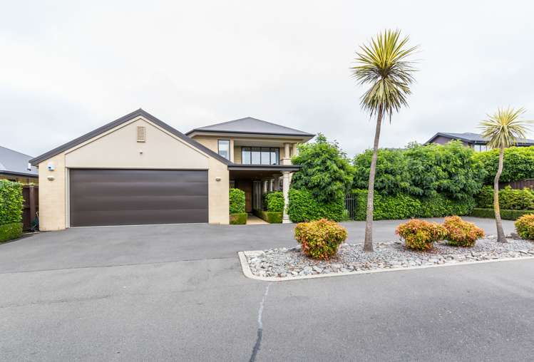 1 Leabridge Mews Harewood_16