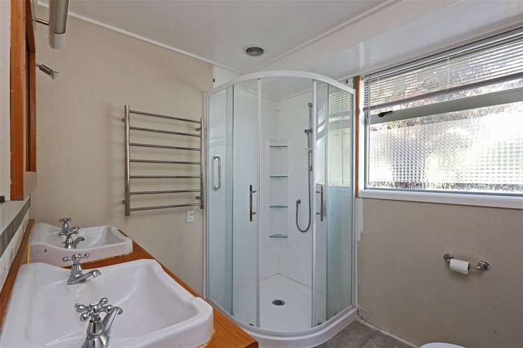 1211 Beatty Place Mayfair_11