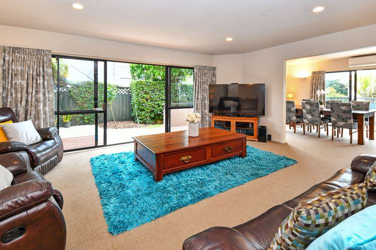 2/6 Calluna Crescent Totara Heights_6