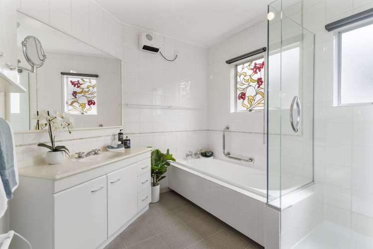 5 Puawai Place Northcote_10