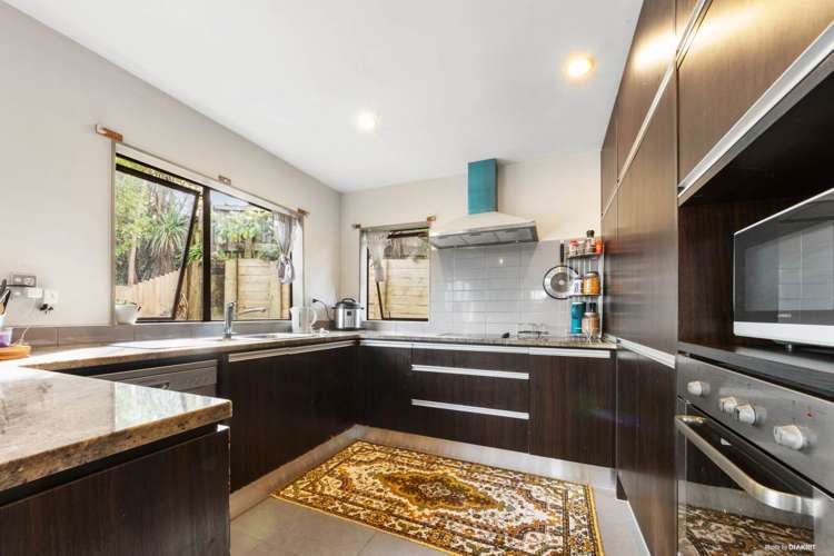 17b Scotstoun Place Glen Eden_6