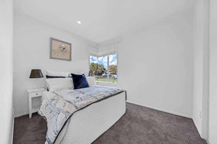 36 Elderberry Road Burswood_16