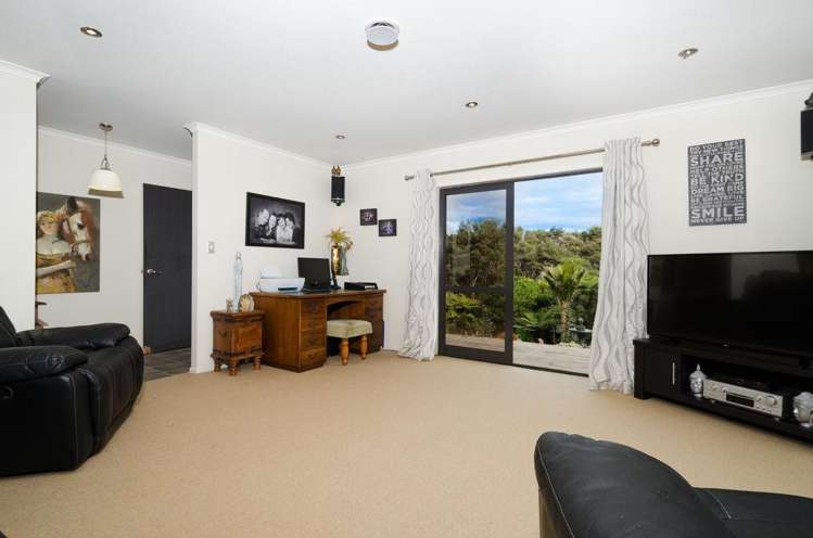 125 Stoney Creek Drive Waitakere_7