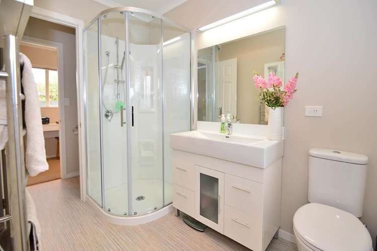 26 Weiti Road Orewa_16