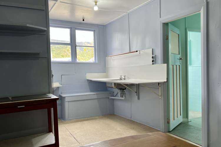 56 McGill Street Waimangaroa_14