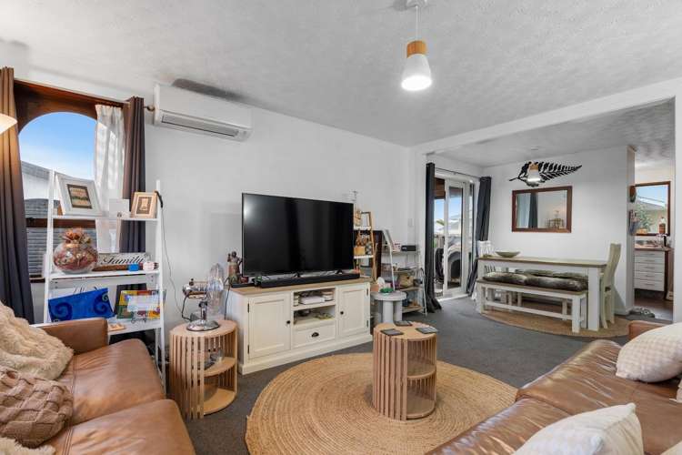 18 Greenock Street Redwood_11