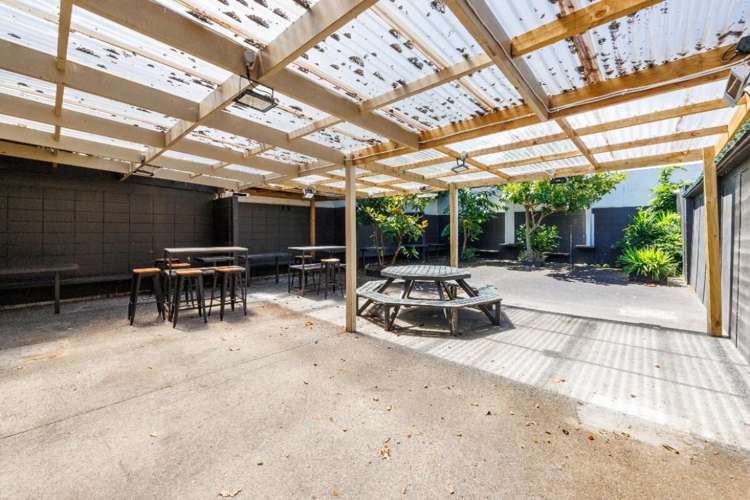 787-789 Main Street City Centre_14