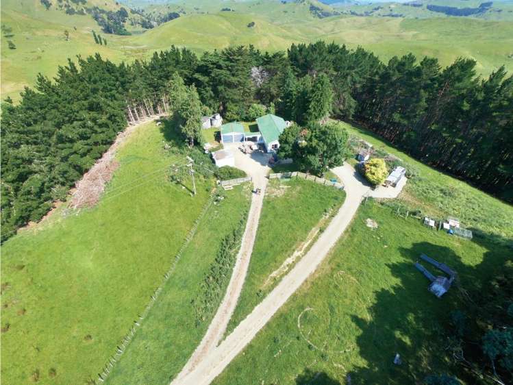 602 Esdaile Road Pongaroa_16