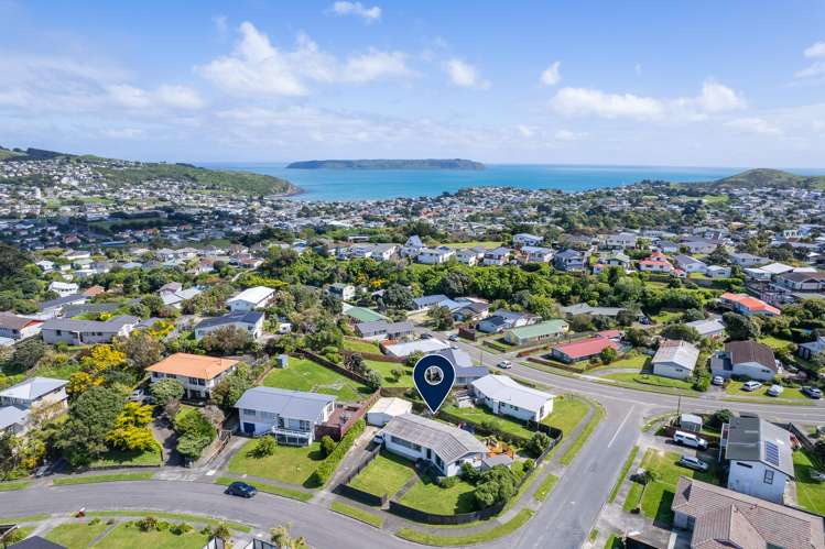 2 Pennant Grove Titahi Bay_20