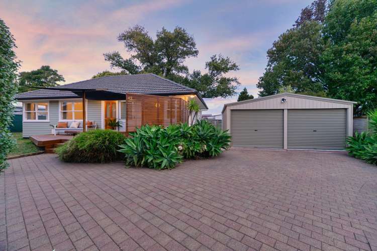 42 Hereford Street Te Atatu Peninsula_1