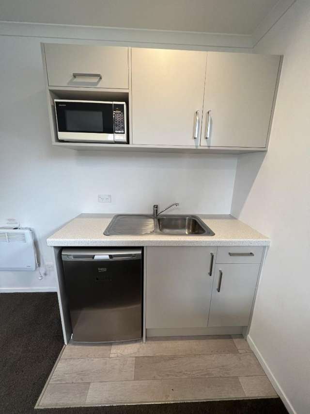 1/9 Greensboro Street Hamilton East_3