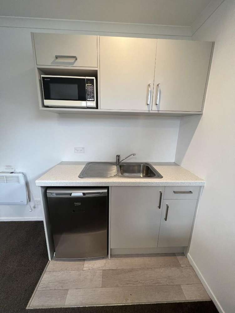 1/9 Greensboro Street Hamilton East_3