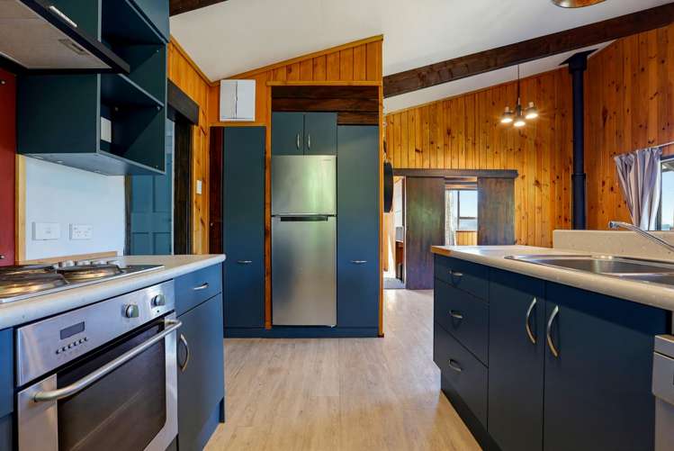 5B Kingfisher Road Takamatua_5