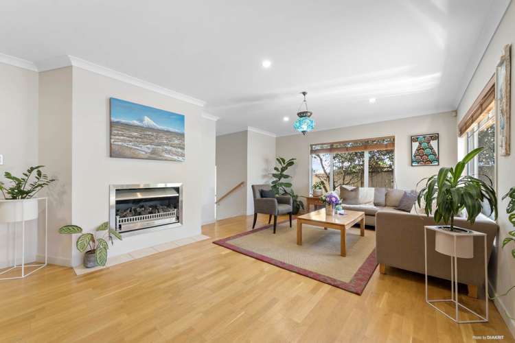 15 Matau Rise Te Atatu Peninsula_13
