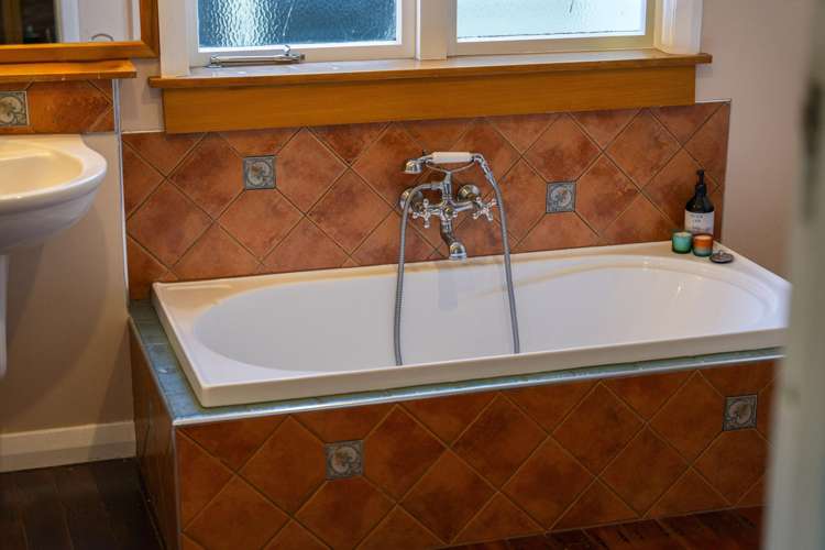 12 Mere Road Taupo_14