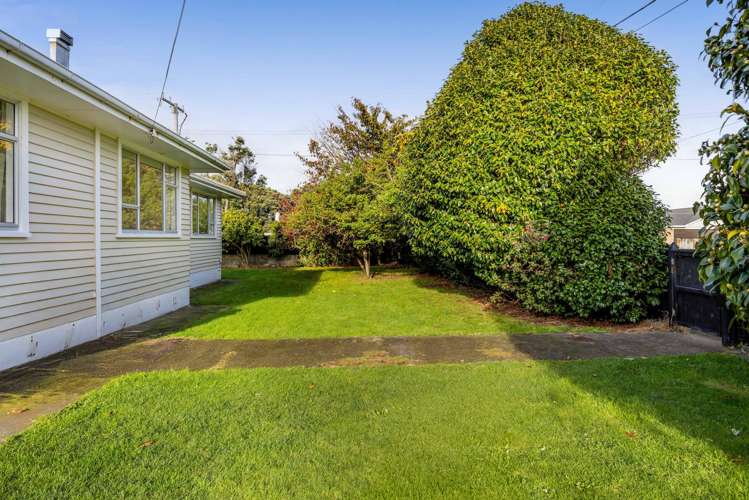 17 Karaka Street Hawera_16