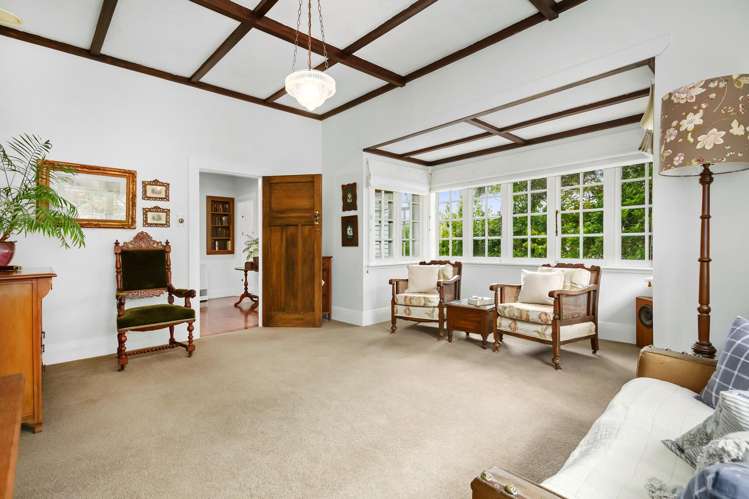 5 Coach Lane Belmont_8
