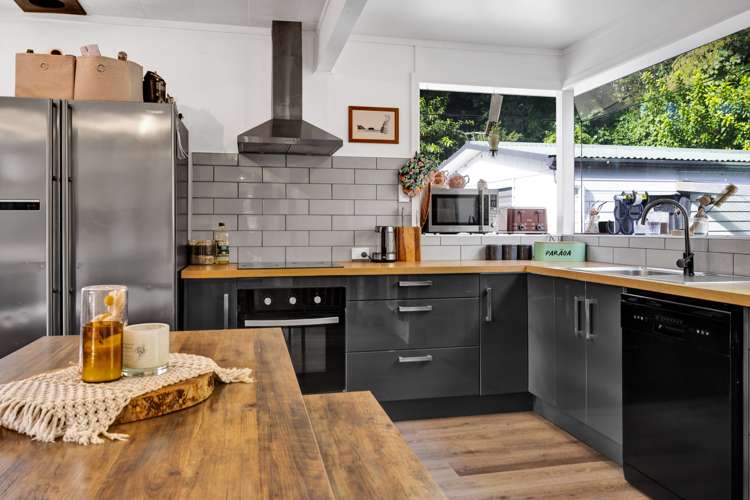 1 Nikorima Street Urenui_2