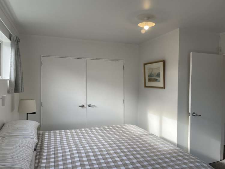 219 The Esplanade Petone_8